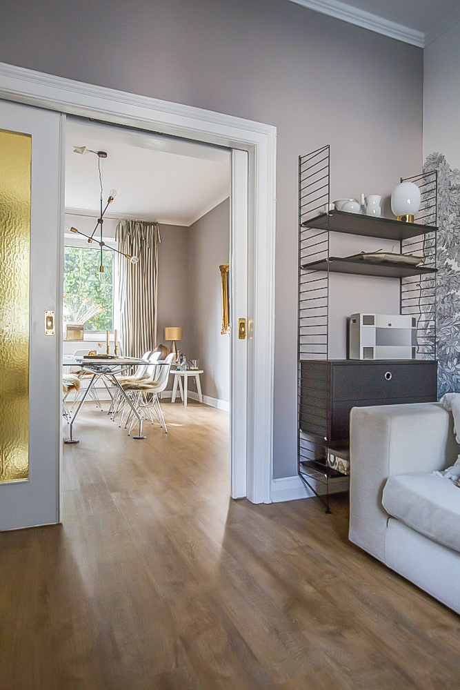 Kleine, Räume, Expertentipps, Experten-Tricks, Traumhaus, Wohlbefinden, Lebensqualität, Farben, Tapeten, Möbel, Farbtupfer, Wohlfül-Oase, Wandfarbe, Regalflächen, Ordnung, Immobilien, Makler, Haus, Wohnung, Eigentumswohnung, Kauf, Miete, verkaufen, vermieten, Düsseldorf, Düsseldorf-Nord, Düsseldorfer Norden, Duisburg, Duisburg-Süd, Duisburger Süden, Eigentümer, Eigentum, Vermietung, Vermieter, Immobiliensuche, suchen, Immobilienmakler, real estate agency, real estate agent, Haus kaufen, Haus mieten, Wohnung kaufen, Wohnung mieten, Immobilienexperte, Immobilienberater, Wittlaer, Kaiserswerth, Kalkum, Angermund, Lohausen, Stockum, Golzheim, ASSVOR, Aktuelles, Blog