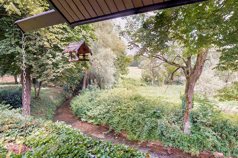 Haus zu verkaufen in Wittlaer, Düsseldorf, Schwarzbach, Villa mit Schwimmbad