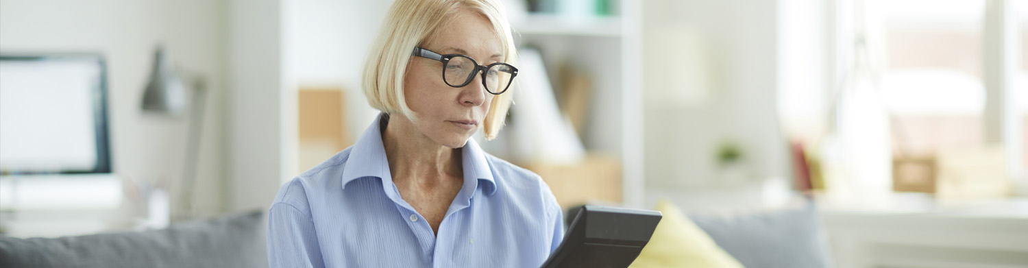 Header Immobilienwelt Immobilienwissen Grundbuchauszug Teilungserklärung Notar Kaufvertrag Übergabe Mängel Nebenkosten